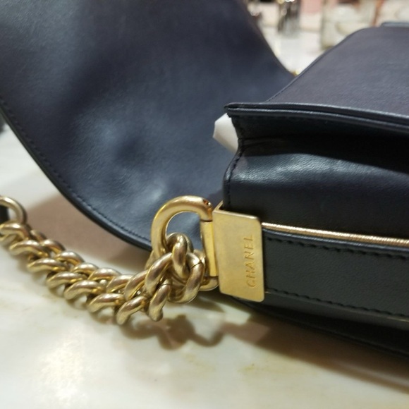 Chanel Boy Flap Bag Braided Sheepskin  Medium size - Picture 3 of 7